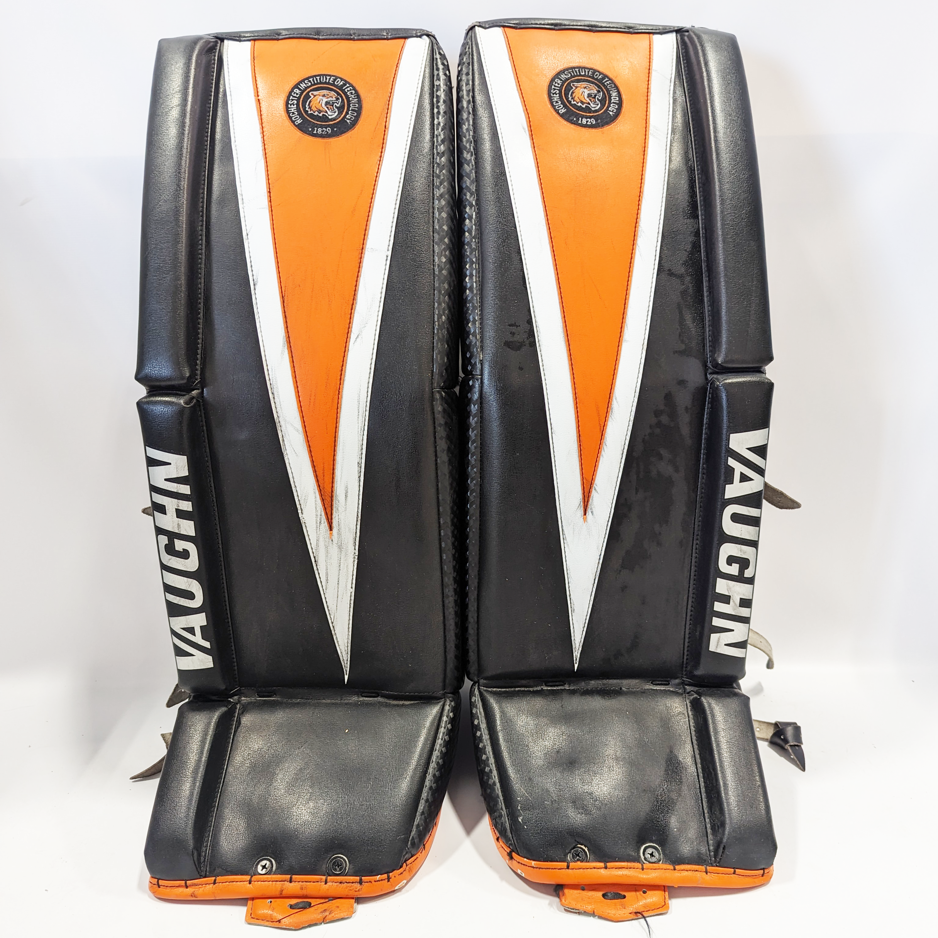 Vaughn Ventus SLR - Jambières de gardien NCCA Pro Stock d'occasion (noir/orange/blanc)